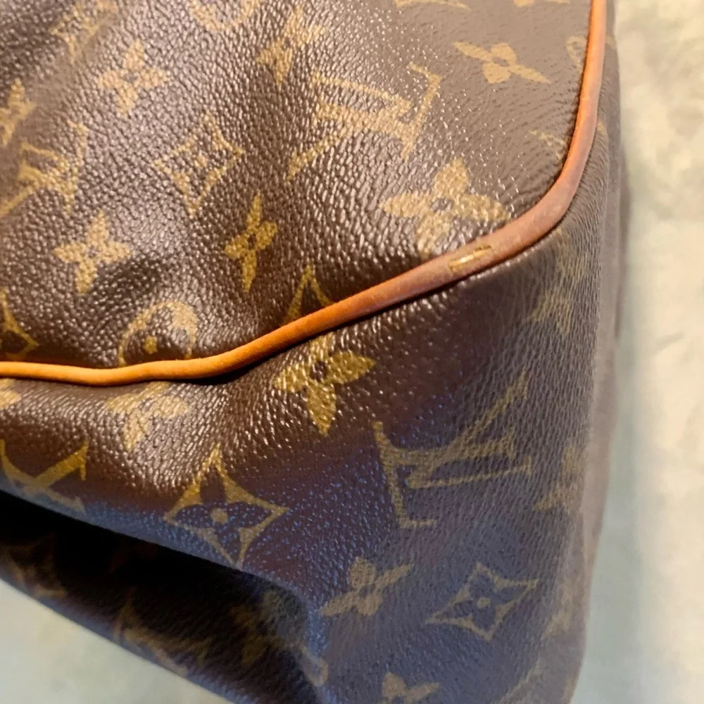 Louis Vuitton Batignolles Vertical Monogram Canvas Shoulder Tote